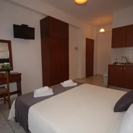 Portodream Studios & Neos Marmaras