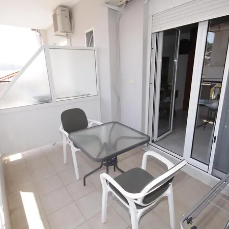 Portodream & * Neos Marmaras