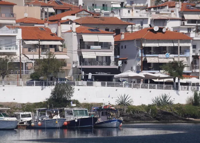 Portodream & * Néos Marmarás